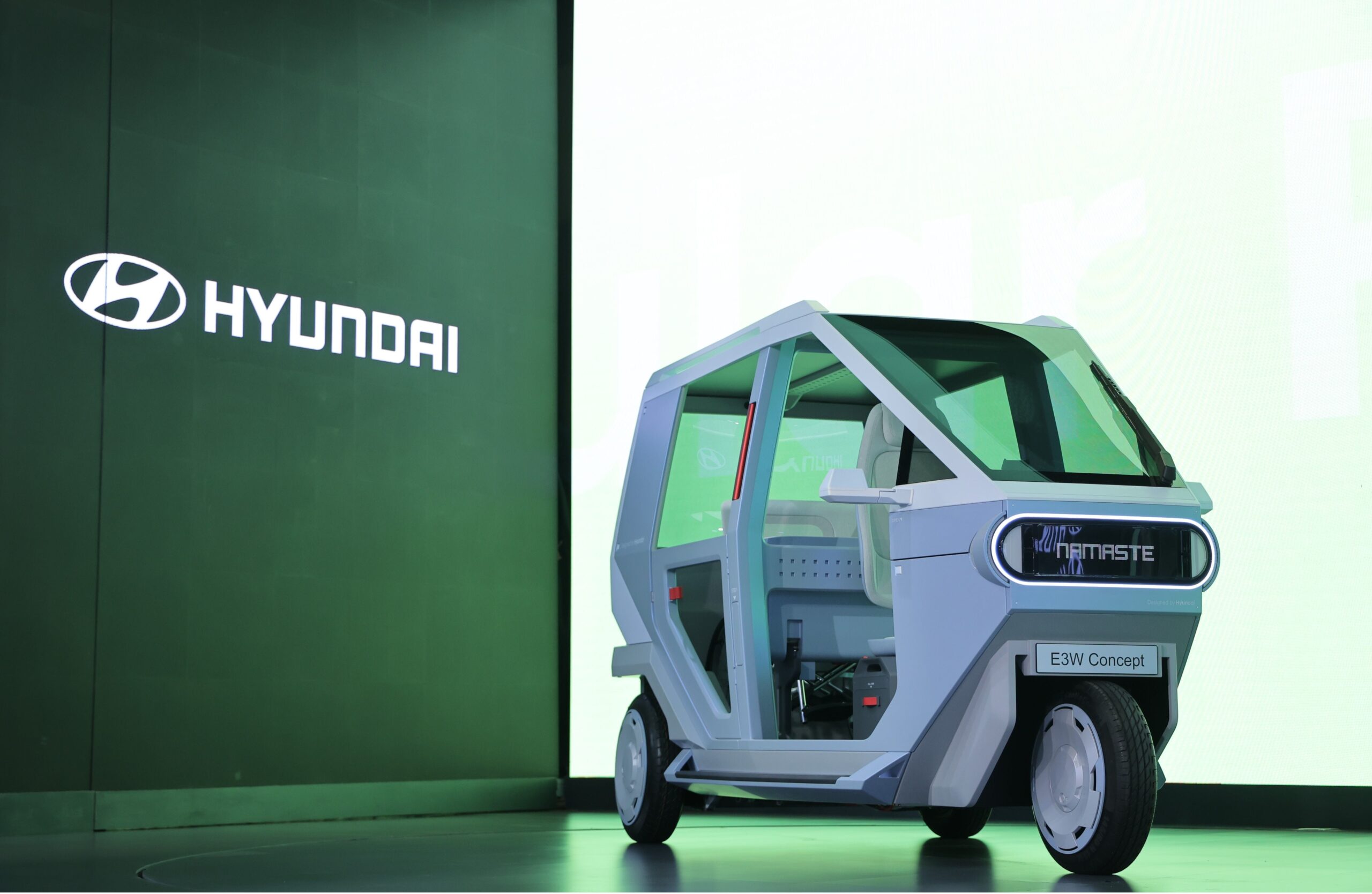 See Photos of the Hyundai E3W Three-Wheeler
