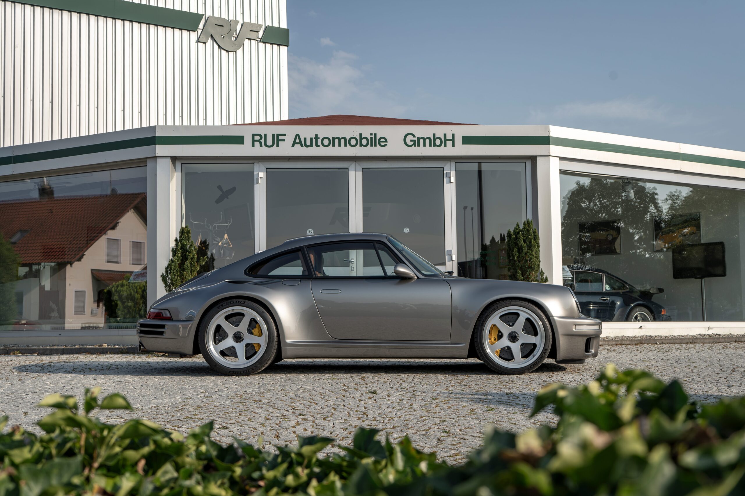 Ruf Reveals an All-Wheel-Drive Grand Tourer Called the Ehra