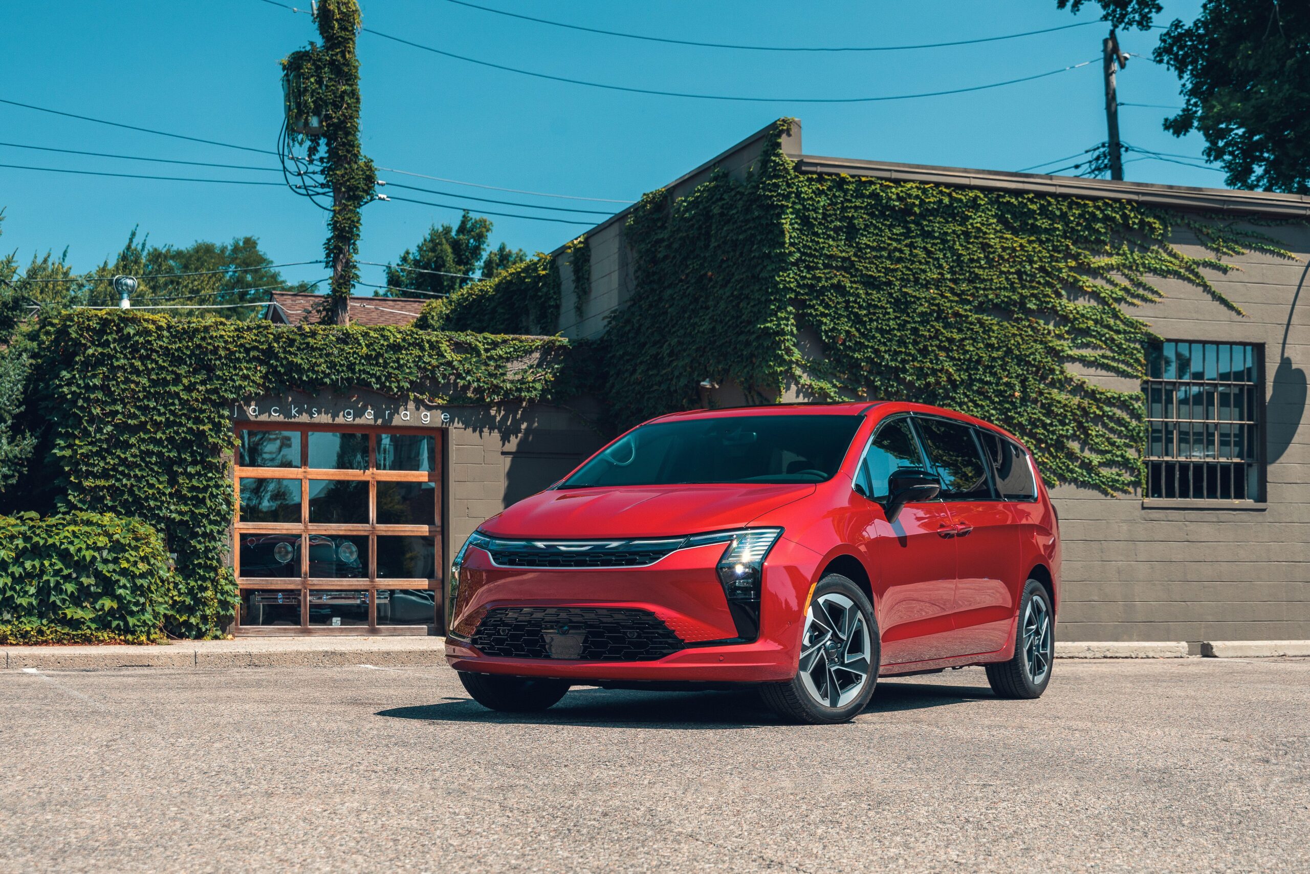 2027 Chrysler Pacifica