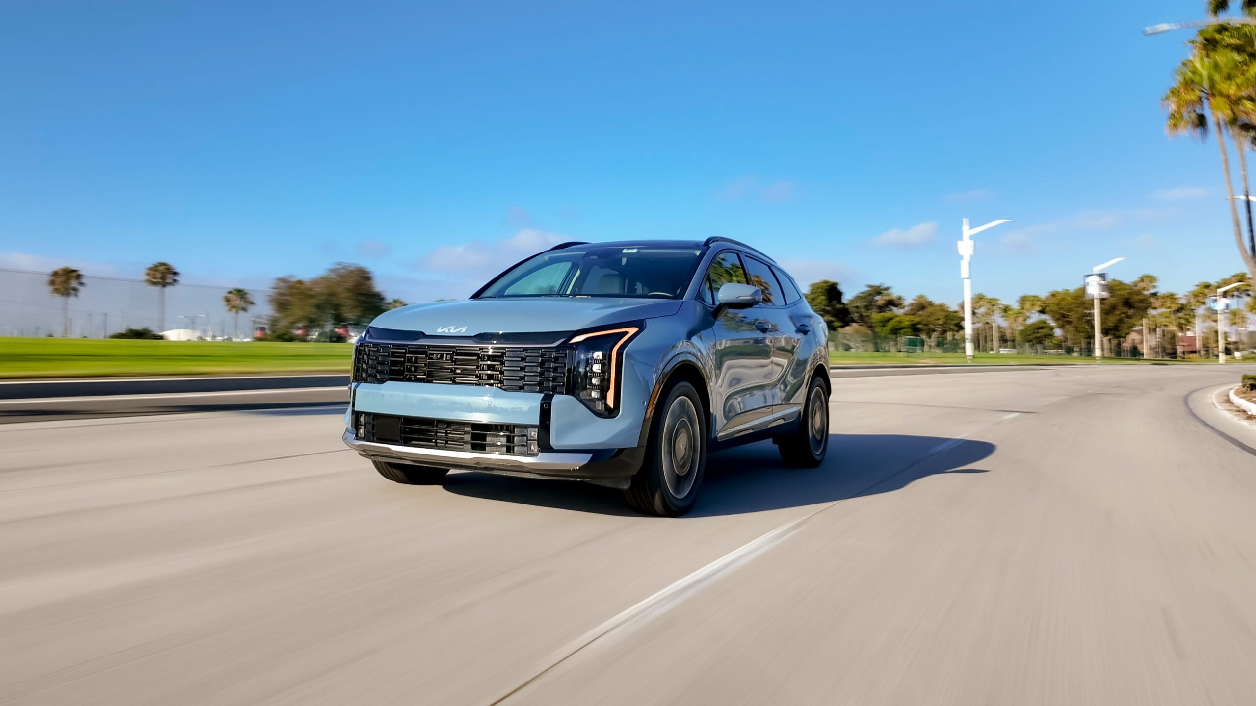 Tested: 2026 Kia Sportage Hybrid Clocks Some Wins and Losses
