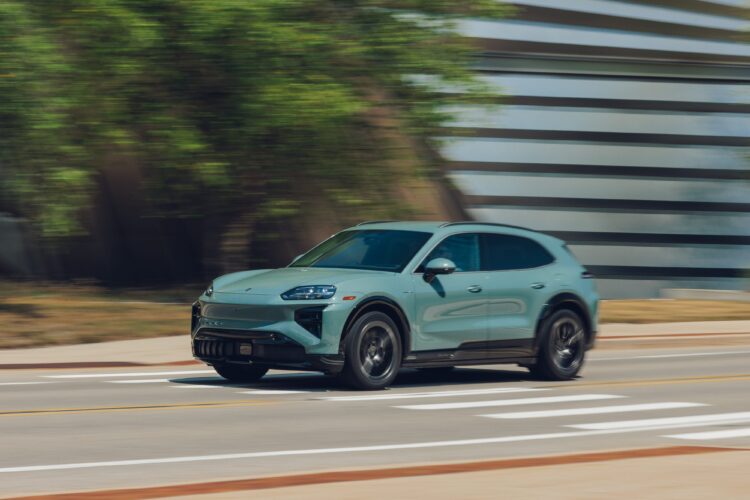 2027 Porsche Cayenne Electric / Cayenne Coupe Electric