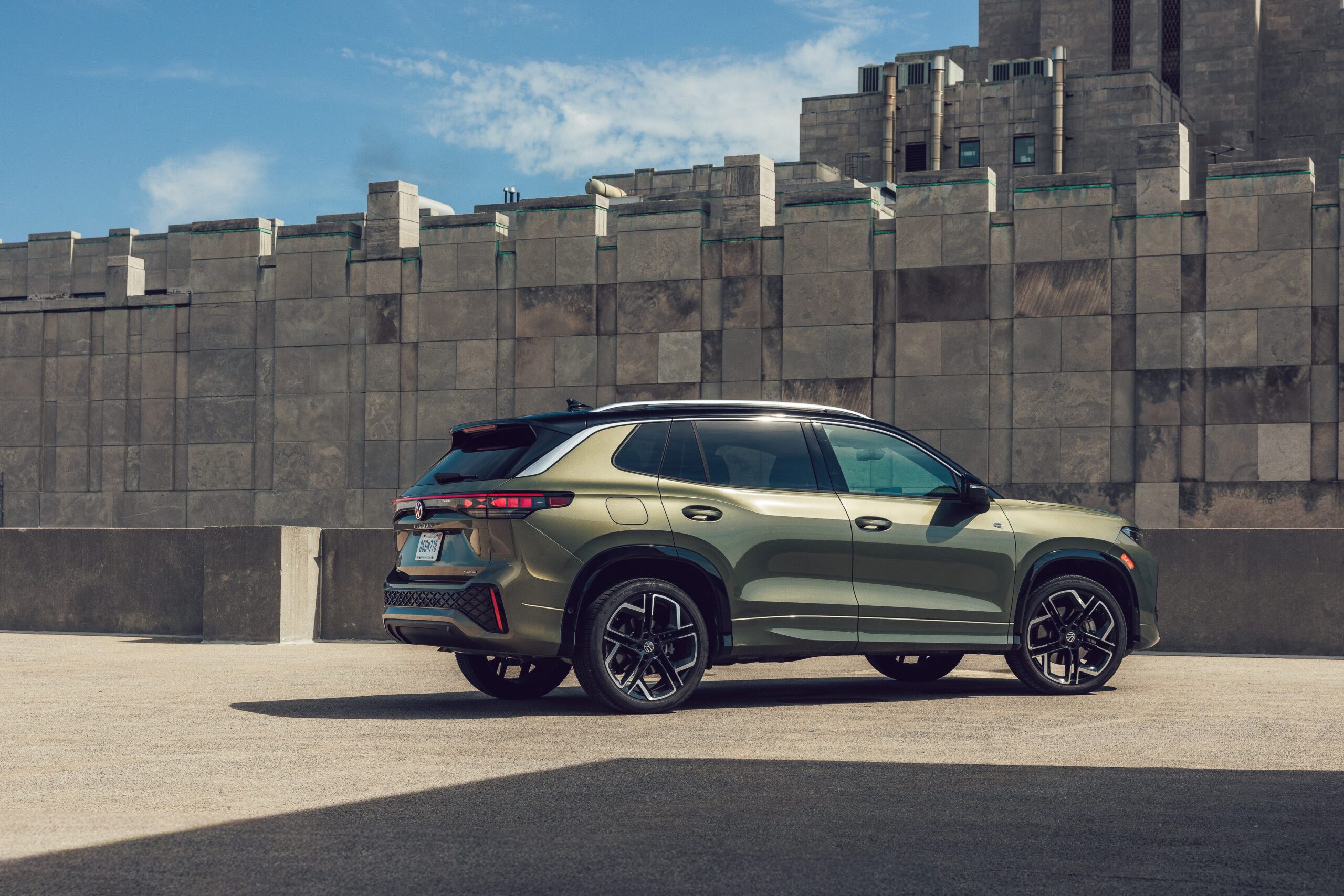 View Exterior Photos of the 2026 Volkswagen Tiguan SEL R-Line Turbo