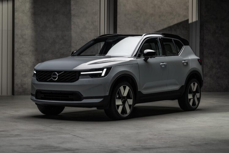 2028 Volvo XC40’s Newest Nip and Tuck Is an Exercise in Subtlety