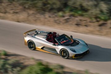 Aston Martin’s 1064-HP Valhalla Hypercar Goes Roofless