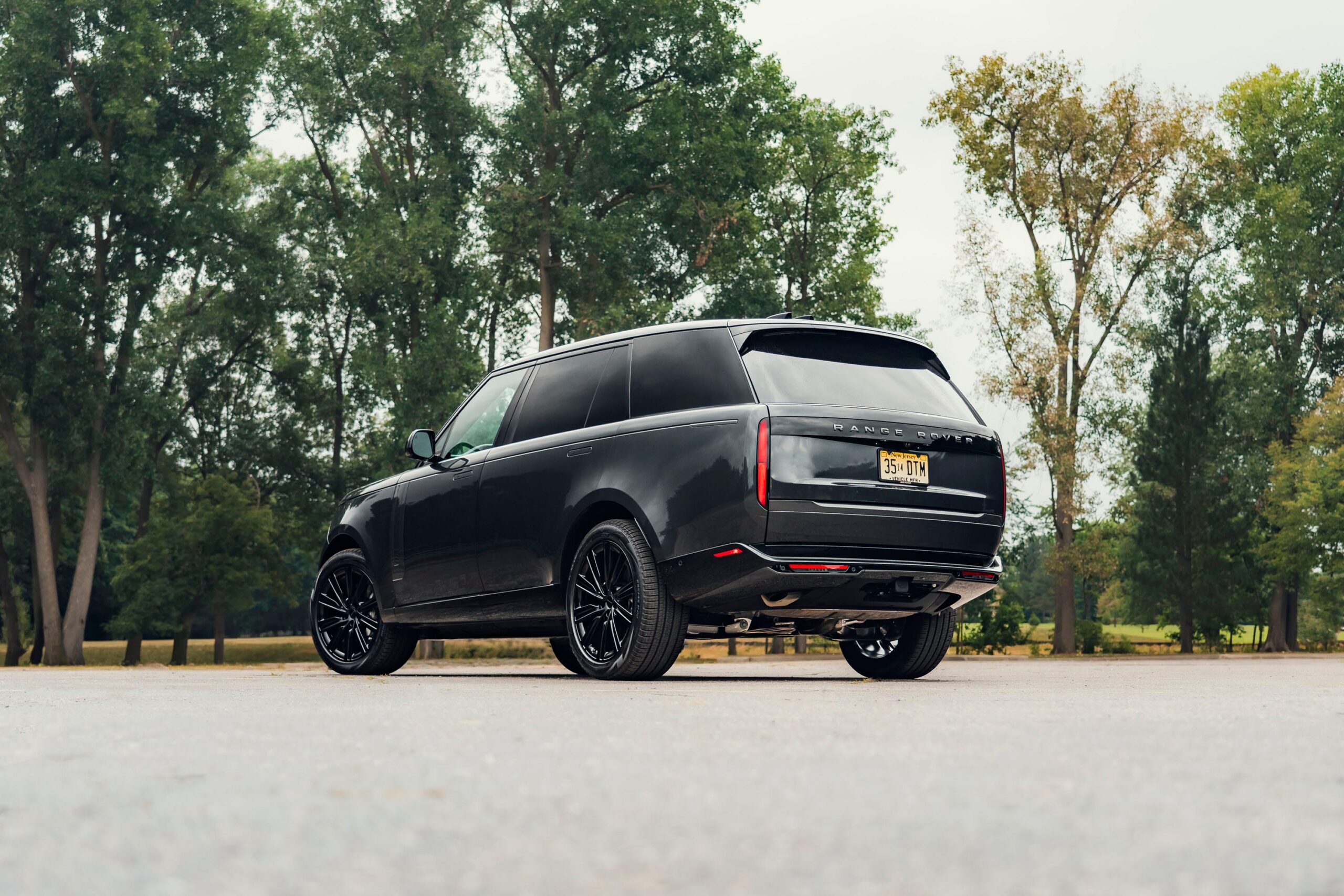 93,997 Range Rovers Recalled Because Water Can Fry the Backup Camera