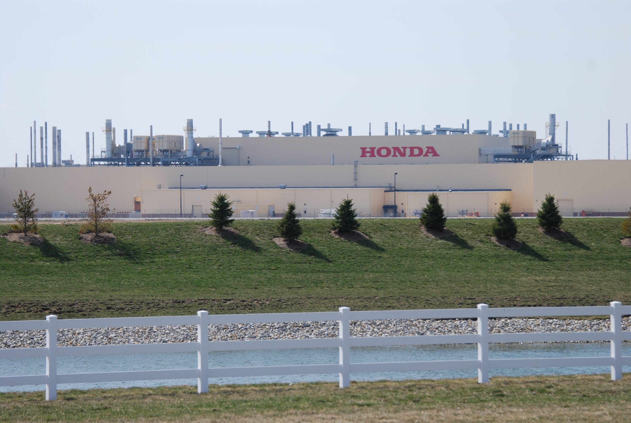 Honda Reportedly Delays Production of the Next-Gen CR-V Hybrid
