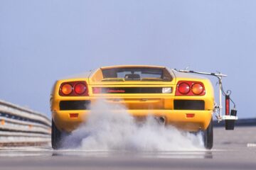 Top-Speed Testing the 1992 Lamborghini Diablo