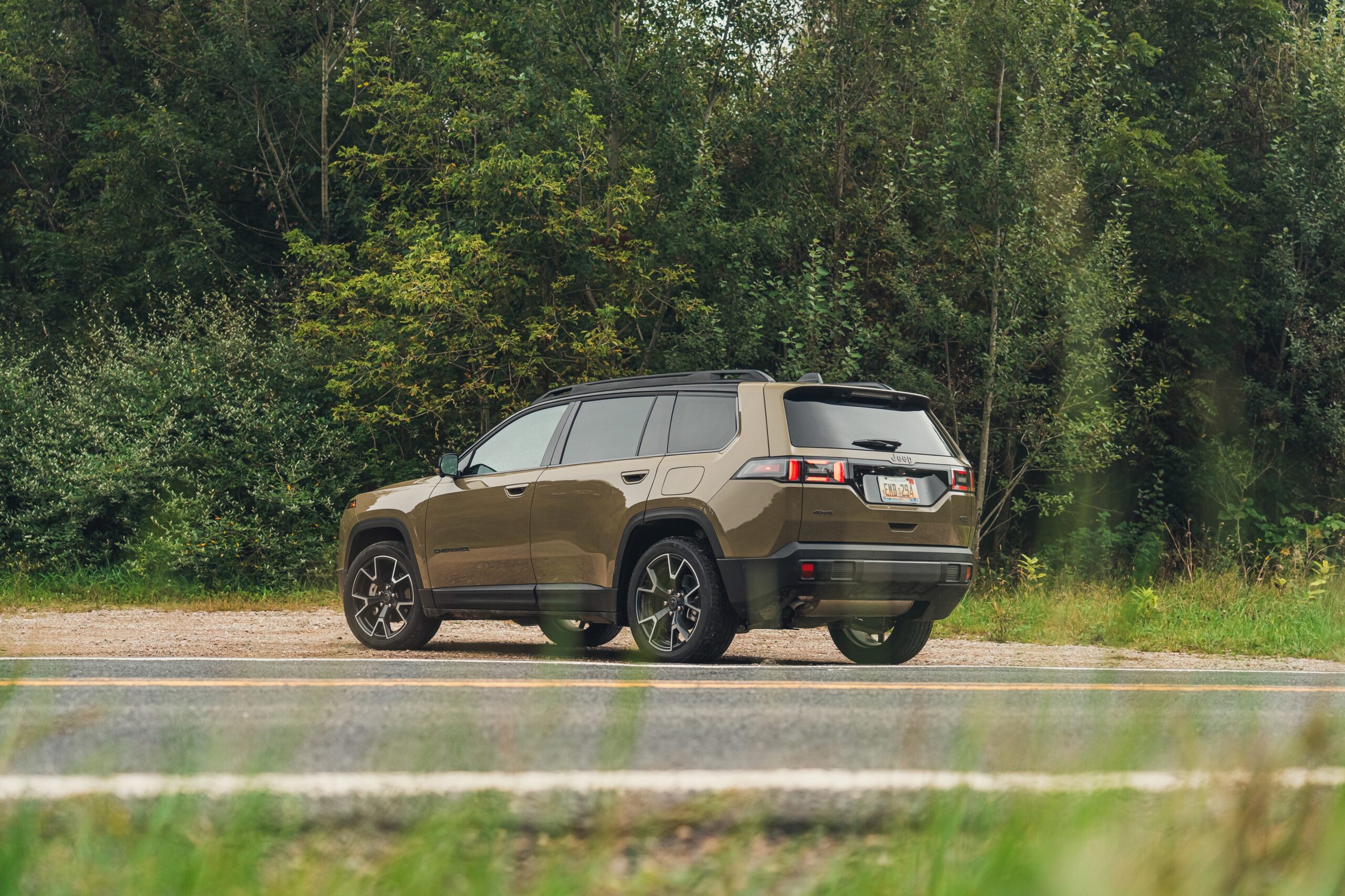 View Exterior Photos of the 2026 Jeep Cherokee Overland